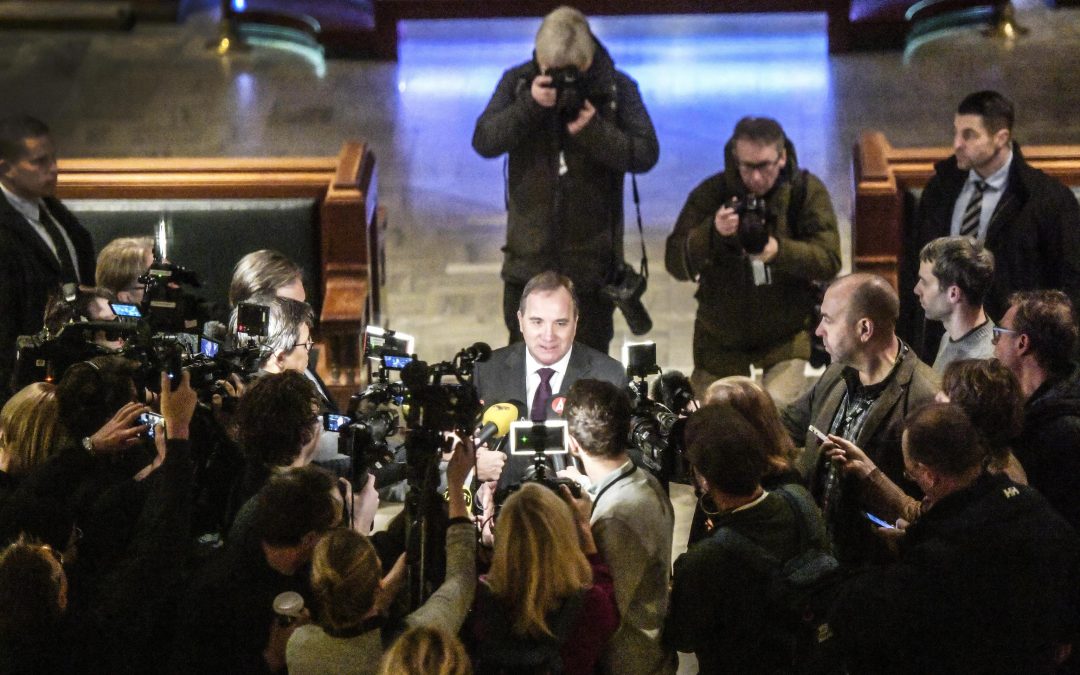 Svezia, incarico al premier Löfven: decisiva l’astensione della Sinistra