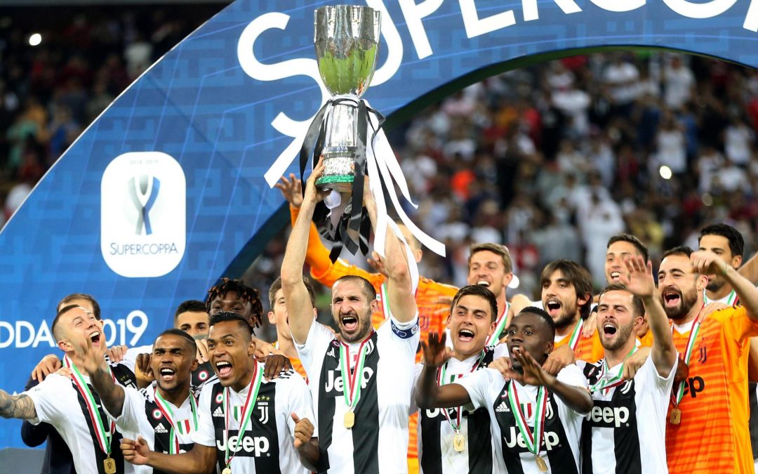 Supercoppa: la Juve porta a casa il trofeo, ma è polemica sul Var