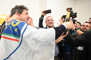 Elezioni regionali Abruzzo: crollo 5 Stelle, vola il centrodestra