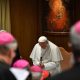 Pedofilia: il Papa, «sì a misure concrete, no a condanne scontate»