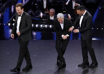 Sanremo 2019: Pio e Amedeo scuotono il Festival