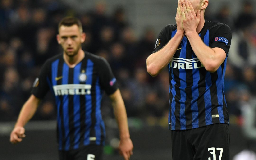 De Vrij sbaglia, l’Eintracht punisce: Inter eliminata dall’Europa League