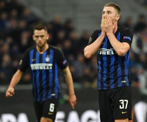 De Vrij sbaglia, l’Eintracht punisce: Inter eliminata dall’Europa League
