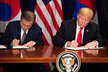 Corea: incontro Trump-Moon sul dopo Hanoi. Ma Kim non fa sconti