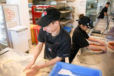 Domino’s Pizza: 300 assunzioni entro la fine di maggio