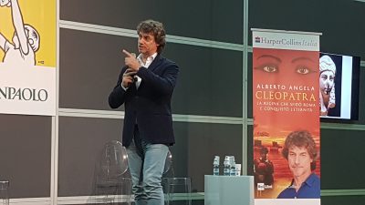 Salone del Libro, Angela: «Cleopatra? Un’entrata nella storia degna di Lady Gaga»