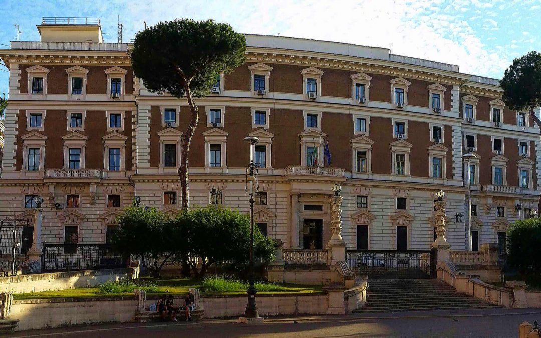 Pratiche di cittadinanza sospette e migranti sfruttati: sei in carcere a Roma