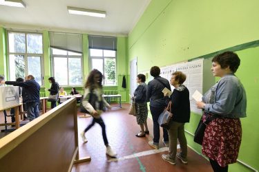 Amministrative, è testa a testa tra centrodestra e centrosinistra