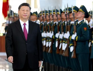 Metà del mondo allo stesso tavolo: Russia, Cina e India unite contro i dazi e le sanzioni di Trump