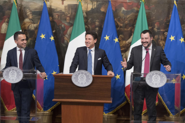 Mini-Bot e rimpasto di governo: attesa per il vertice tra Conte e i vicepremier