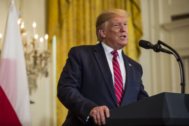 Trump: «Accetterei aiuti da altri Paesi per screditare i miei avversari»