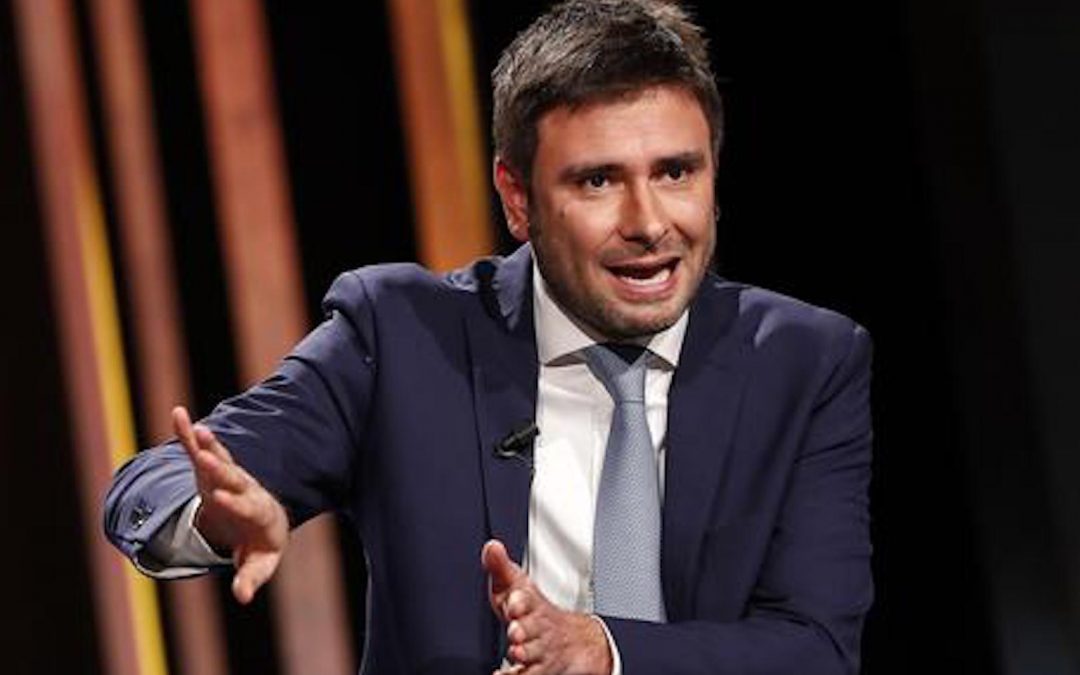 Governo: Toti e Di Battista in campo, urne più vicine