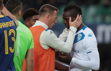 Brescia-Verona, cori razzisti contro Balotelli. Capo ultras: «Solo folklore»