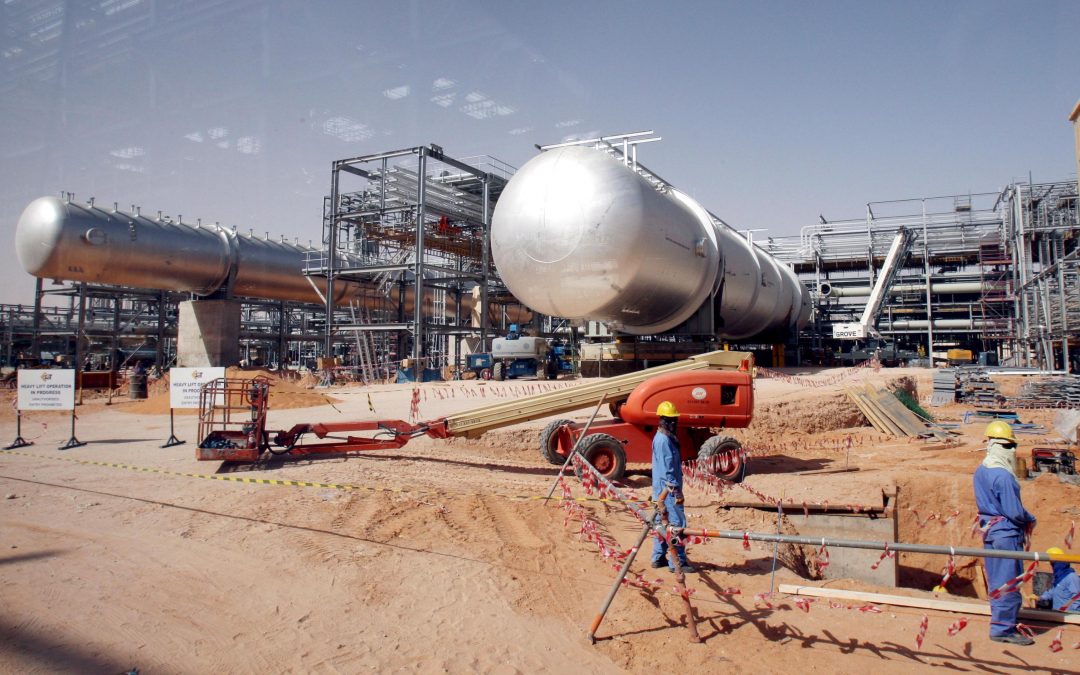 Arabia Saudita, Aramco si quota in Borsa: l’operazione vale 1,5 trilioni di dollari