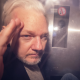 Assange, appello di 60 medici: «Potrebbe morire in carcere»