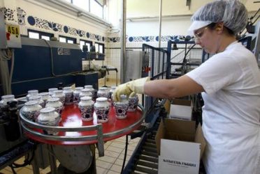 Crescita, l’Ocse a sorpresa: «In Italia si inizia a vedere la luce»