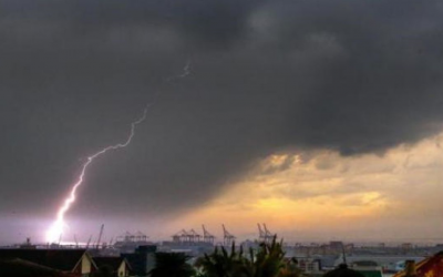 Maltempo: Toscana, prorogata l’allerta meteo. Mareggiata a Sestri Levante