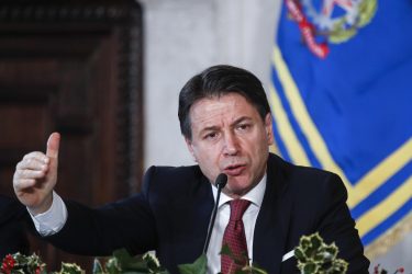 Rimpasti, nuove tasse e sardine: un anno di politica italiana
