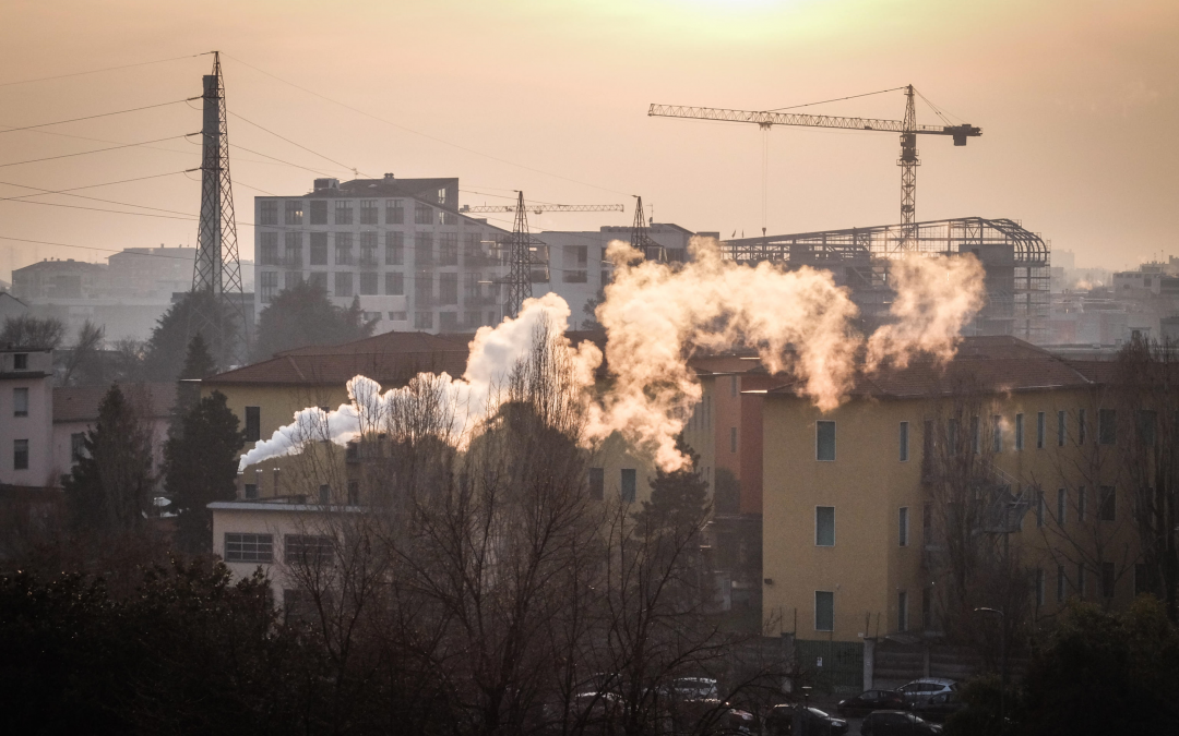 Smog in città, domenica 2 febbraio veicoli fermi: ecco come muoversi