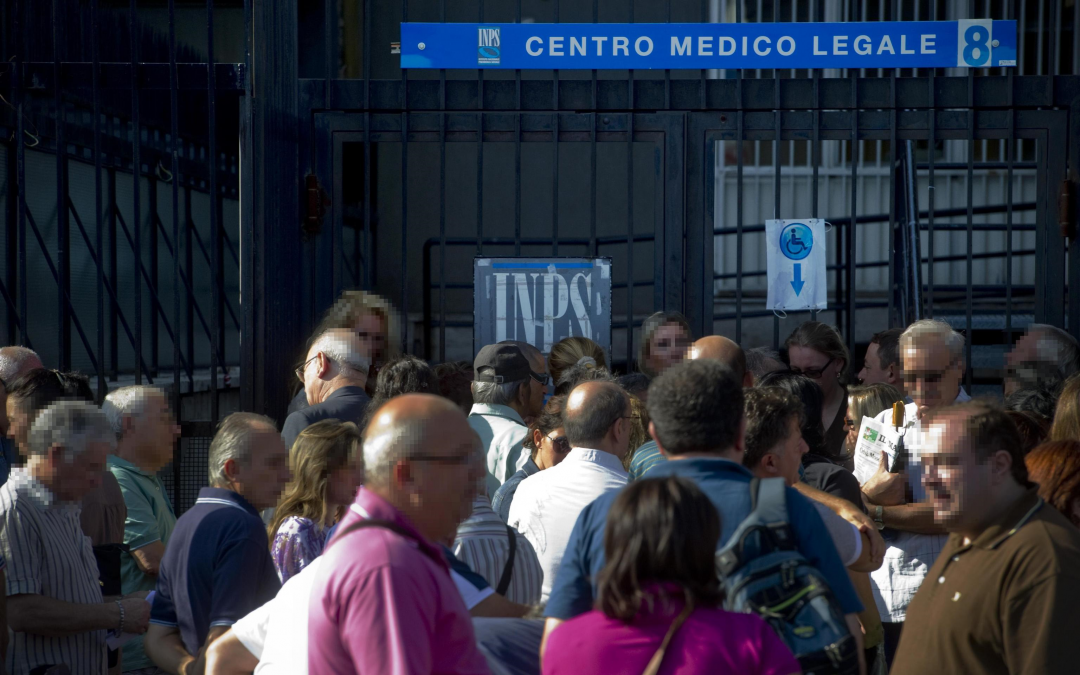 Conti correnti, partono i controlli per chi chiede prestazioni sociali