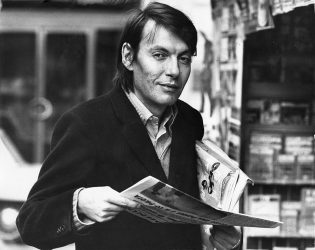 Fabrizio De André: 80 anni fa nasceva il “principe libero”