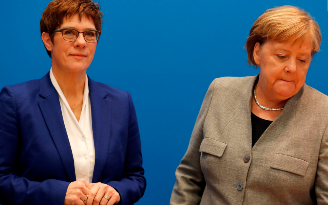 L’erede di Angela Merkel si dimette dalla CDU: non si candiderà per la cancelleria