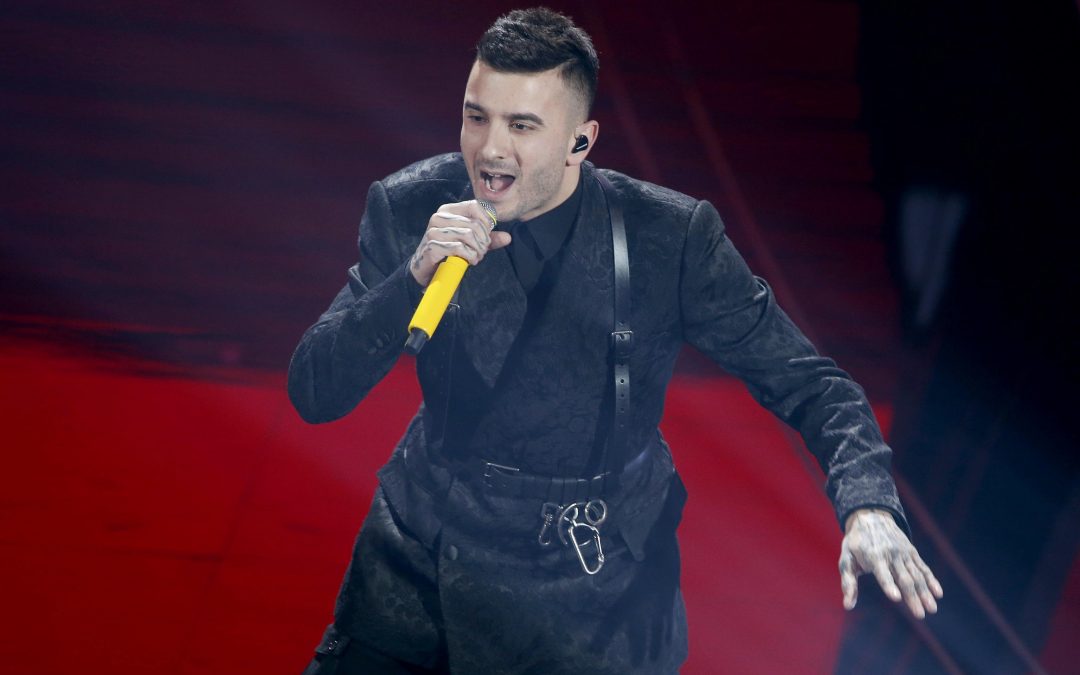 Sanremo 2020, Junior Cally: «No alla violenza, ascoltate il rap insieme ai vostri figli»
