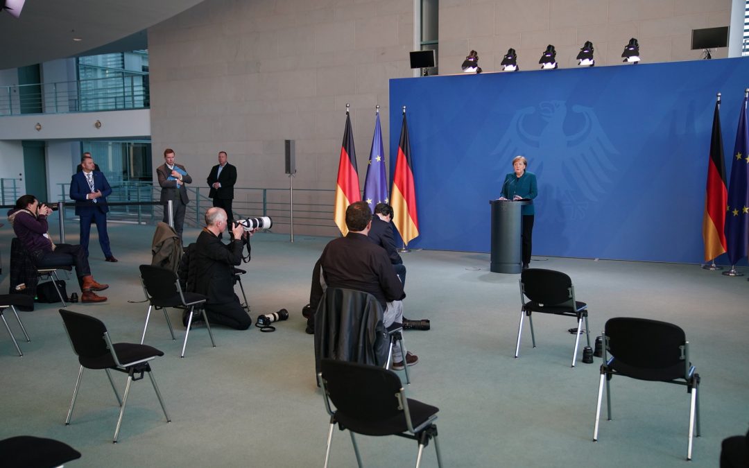 Coronavirus Germania, vietati assembramenti. Merkel in quarantena