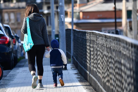 Coronavirus, parla la sociologa: «Nuovi equilibri tra distanza e vicinanza»