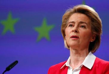 Commissione Ue, il secondo mandato di von der Leyen ha la maggioranza più fragile di sempre