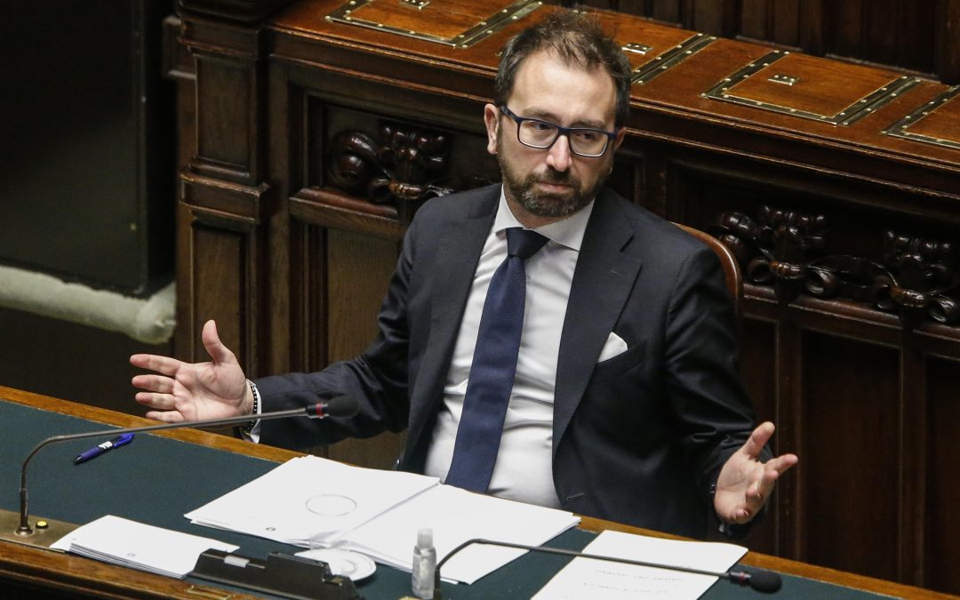 Giustizia, al Senato arriva la mozione di sfiducia contro Bonafede: Italia Viva minaccia il governo