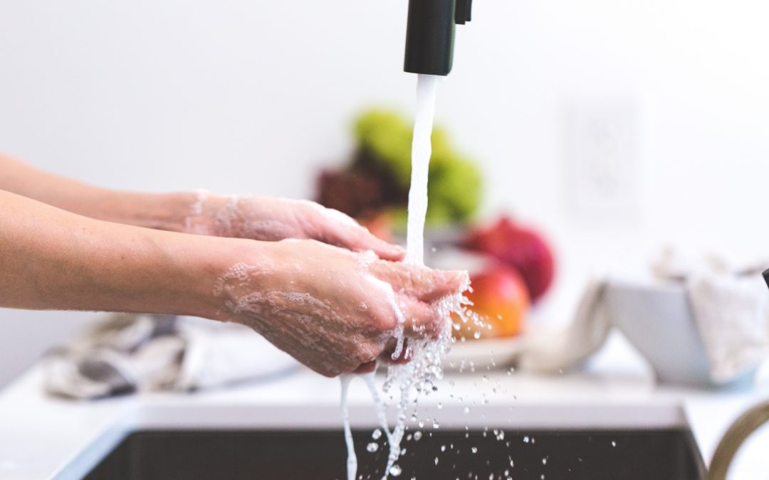 Giornata mondiale del “lavarsi le mani”: prima del Coronavirus un italiano su due non lo faceva