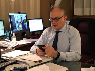 Istat: nel 2020 crollo di  Pil (-8,3%) e occupazione (-9,6%). Giù i consumi delle famiglie