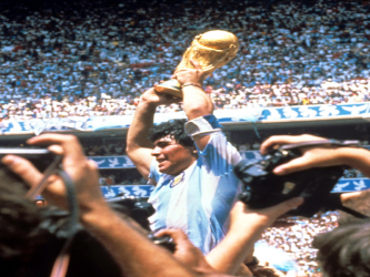 La mano de Dios e il gol del Siglo: delitto e redenzione del Pibe de oro