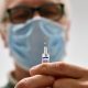 Covid-19, l’allarme Interpol: «Vaccini fake già disponibili sul dark web»