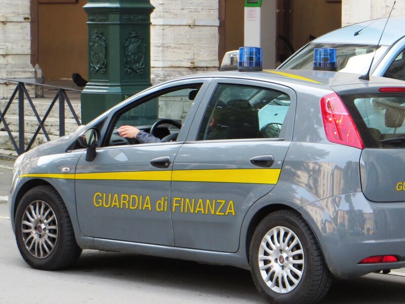 Reggio Calabria, evadevano con l’aiuto della ‘ndrangheta: sequestro da 80 milioni