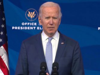 Usa, i primi 10 decreti di Biden per “cancellare” Trump