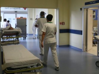 Mancano pediatri: ognuno segue 900 bambini