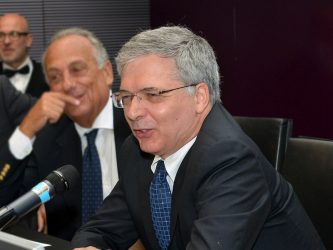 Eurogruppo: metà “falco”, metà “colomba”. Il debutto di Franco a Bruxelles