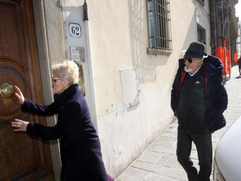 Firenze, i genitori di Renzi a processo per bancarotta e fatture false