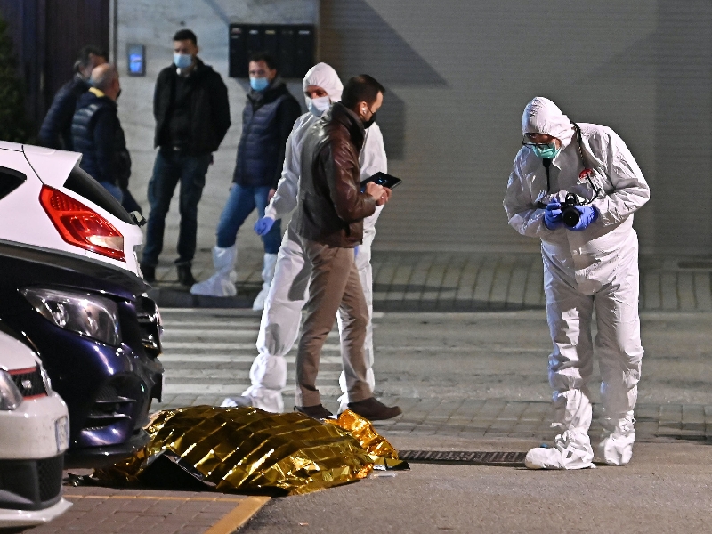 Rapina nel Cuneese: gioielliere spara e uccide due banditi, fermato il terzo