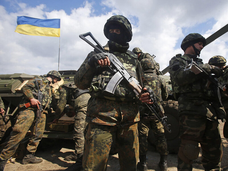 Cremlino: guerra per «impedire a Kiev di entrare nella Nato»