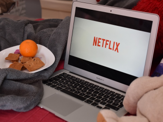 Netflix, da Tarantino ad Albanese: cosa entra e cosa esce dal catalogo di Aprile