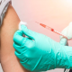 Vaccini Astrazeneca, atteso oggi il parere del Cts sulla somministrazione ai giovani