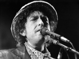 Bob Dylan, 80 anni di musica tra successi, impegno civile e un Nobel