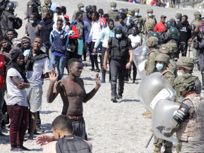 Ceuta-Marocco: rimpatriati 5600 migranti. L’ombra del Polisario