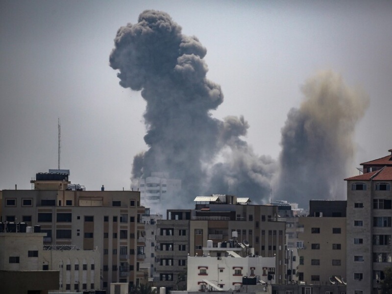 Israele-Hamas, bombe sui media e false notizie: la guerra delle news