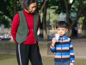 Cina, svolta demografica: fino a tre figli per coppia