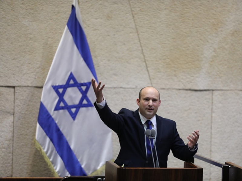 Israele, nuovo governo Bennett: dopo 12 anni finisce l’era Netanyahu
