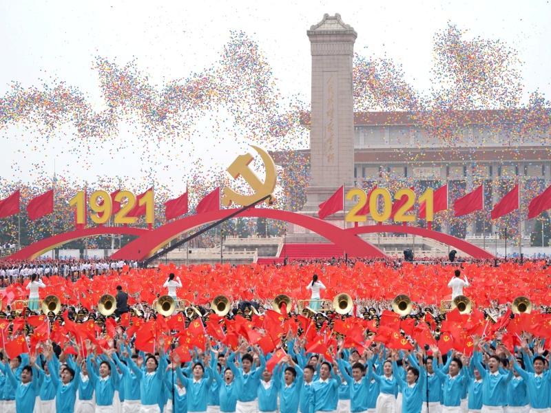 Cina, 100 anni del Partito comunista. Xi Jinping: «Nessuna forza straniera potrà bullizzarci»